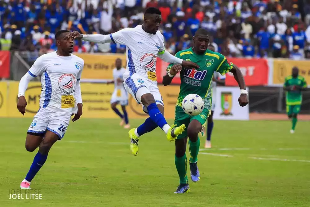 Lire la suite à propos de l’article championnat camerounais : Dion Ngute ordonne le versement de la subvention à la Fecafoot !