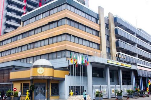 You are currently viewing Bvmac : une levée de fonds de 10 milliards de FCFA prévue en 2025 pour soutenir le secteur informel