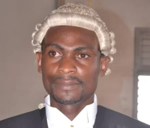 Lire la suite à propos de l’article Affaire Me Tamfu : L’Avocat devant le Tribunal militaire de Douala
