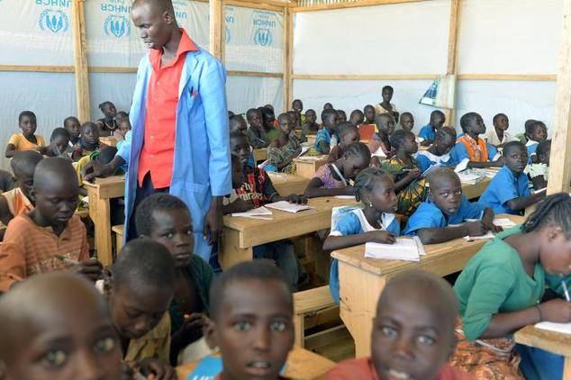 Lire la suite à propos de l’article Deuxième Trimestre au Cameroun : Échos de la 2ème journée de cours