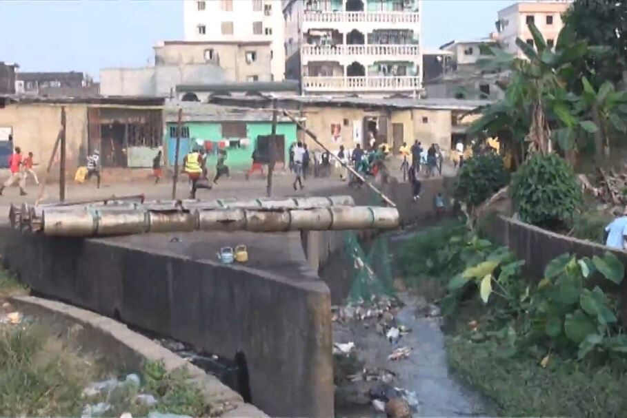 You are currently viewing Lutte contre le trafic de drogue : La police neutralise une vingtaine de jeunes à Douala