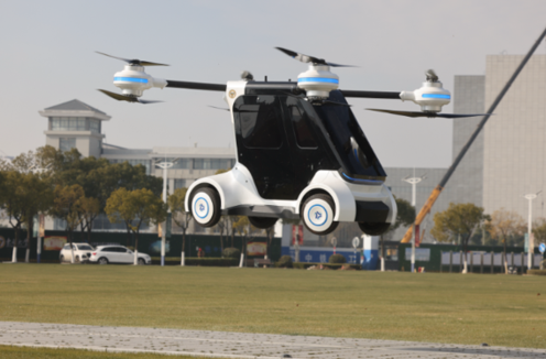 Lire la suite à propos de l’article Une univeristé chinoise annonce la première voiture volante terrestre et aérienne