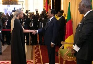 Lire la suite à propos de l’article Code Électoral Consensuel : Ce que Paul Biya et Tomaïno Ndam Njoya se sont dit au Palais