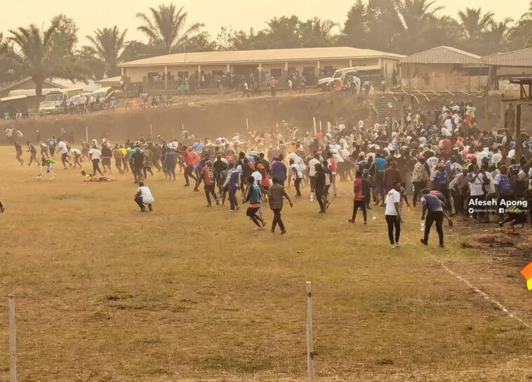 Lire la suite à propos de l’article MTN Elite One : Des coups de feu interrompent le match PWD et Fauve Azur à Bamenda