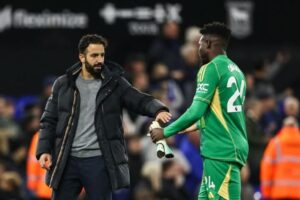 Lire la suite à propos de l’article Ruben Amorim au sujet d’André Onana : « Il souffre suite à ses erreurs »